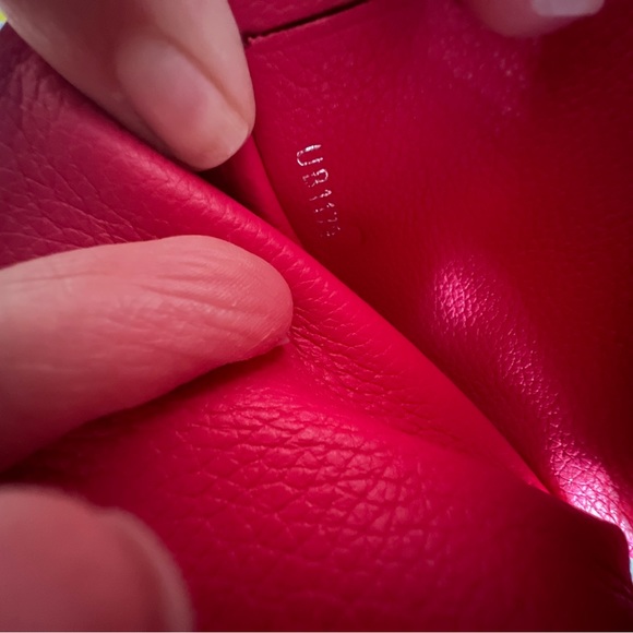 Louis Vuitton 2019 LV monogram lock mini wallet - Picture 6 of 6